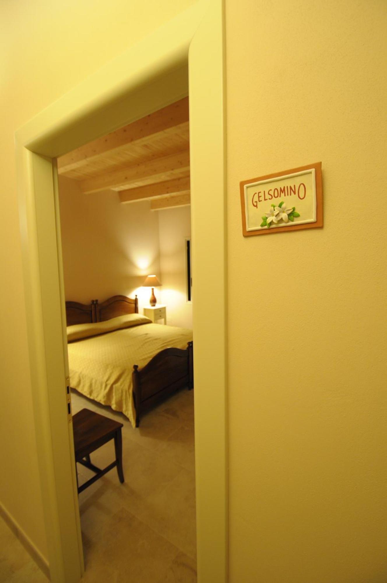 Tenuta Monaci La Murra Carmiano  Kamer foto